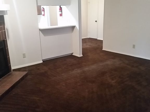 2nd image of 711 Julia St NW APT 3