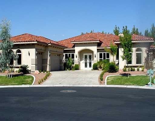 1st image of 8744 Mesa Canogo Dr