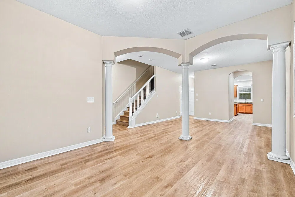 4 bed, 2.5 bath, 2618 sqft, $3,525 — Photo 4