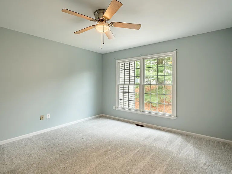 9 Oak Leaf Ln — Photo 22