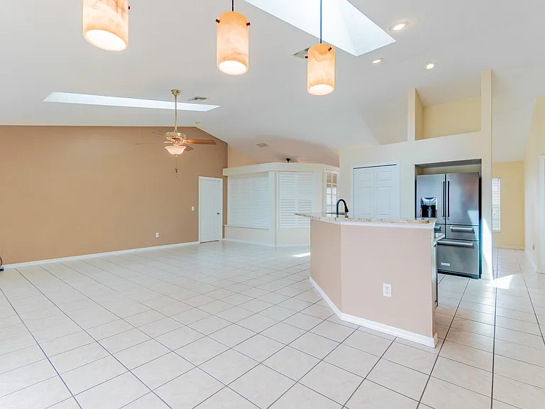 5593 NW Wesley Rd — Photo 20