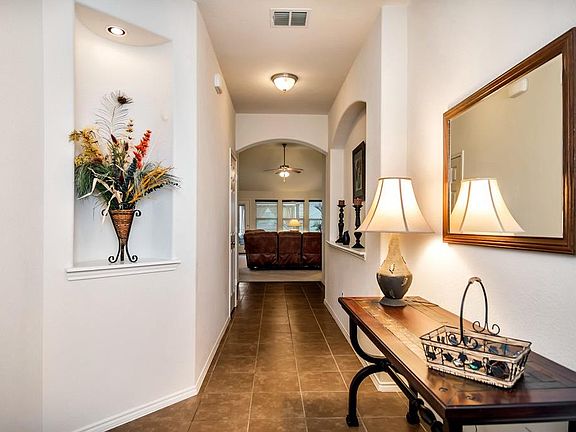 4th image of 2416 Eppright Dr