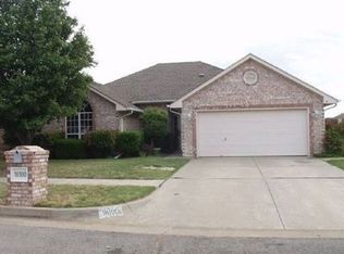 18100 English Oak Ln, Edmond, OK 73012