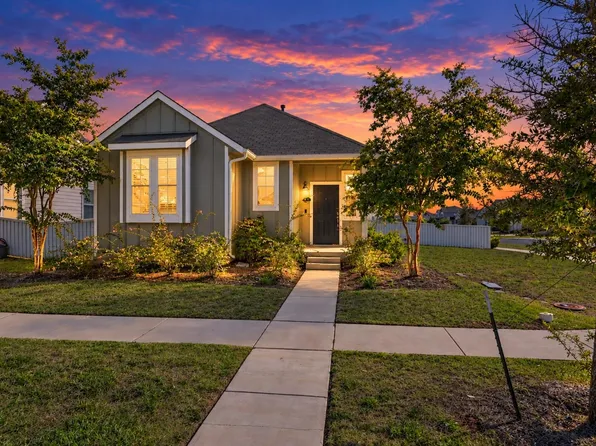 300 Hortus Dr, Kyle, TX 78640