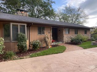 N2046 Orchard Valley Dr, La Crosse, WI 54601