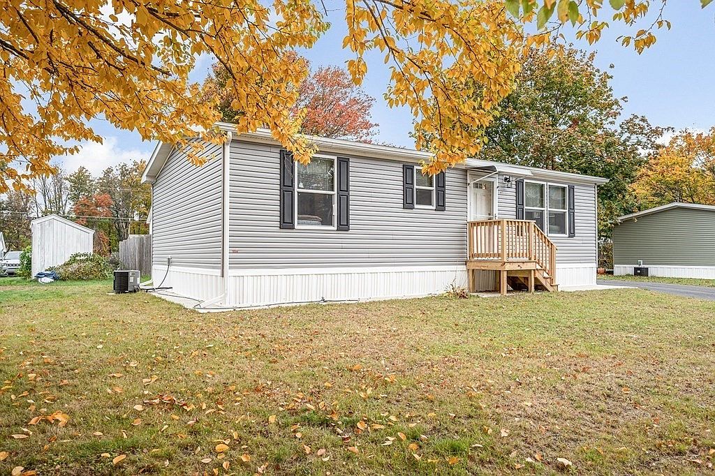 41 B St, Seabrook, NH 03874 MLS 73173950 Zillow