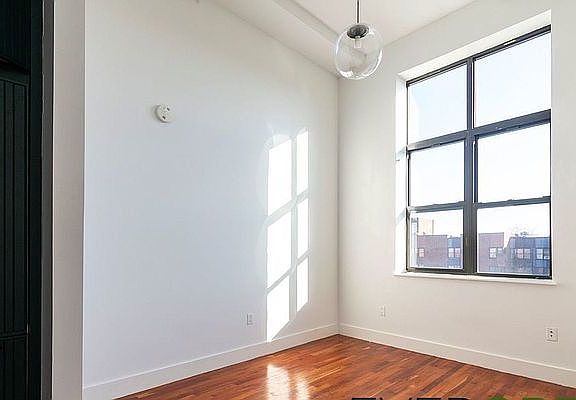 2nd image of 180 Bainbridge St #3H