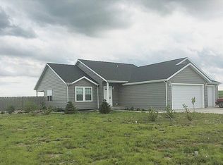 13690 Redwood Way NW, Williston, ND 58801