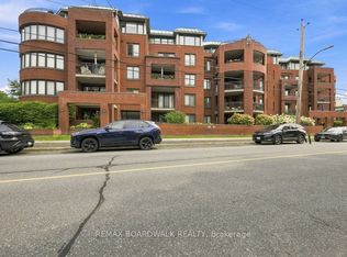 959 N River Rd #307, Ottawa, ON K1K 3V3