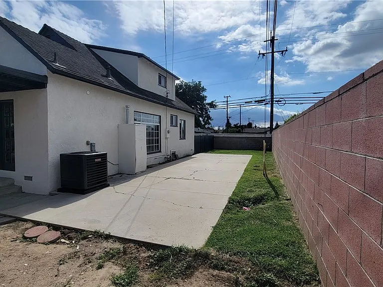 8001 Coral Bell Way — Photo 34