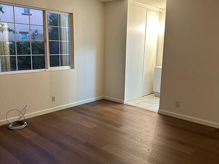 640 Bel Air Way — Photo 9