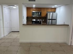8100 Geneva Ct
