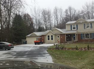 1593 Rowe Rd, Milford, MI 48380