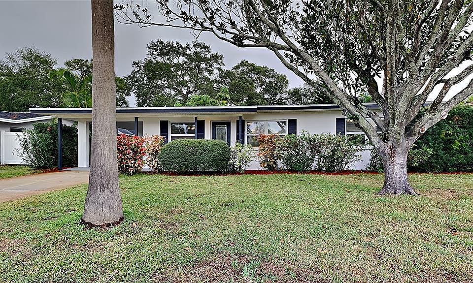 1st image of 11667 Oval Dr E