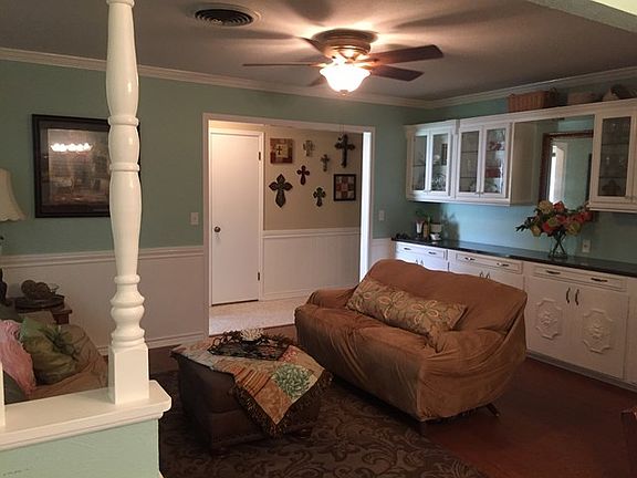 2nd image of 17 Tanglewood Ct