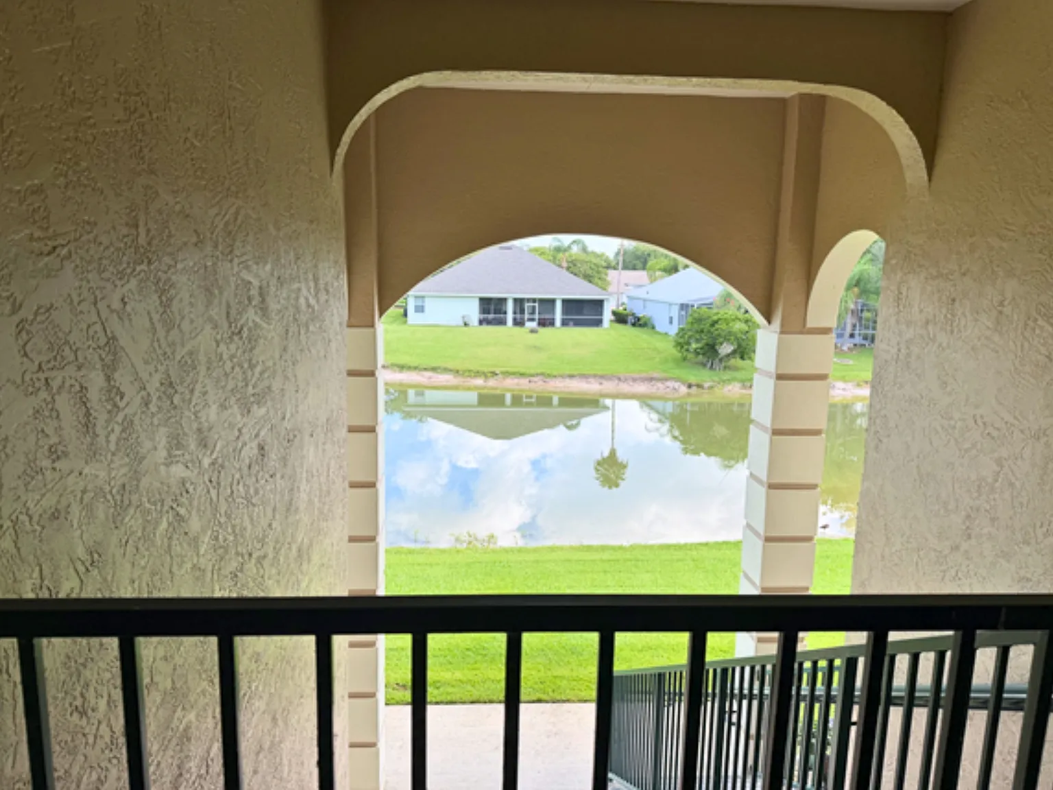 2 bed, 1017 sqft, $1,500 — Photo 3