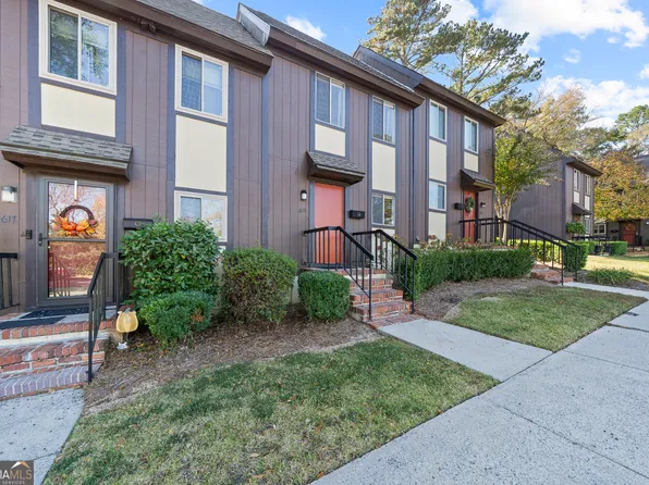 615 Willow Creek Dr, Macon, GA 31204