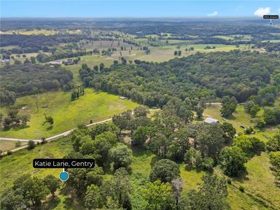 Katie Ln, Gentry, AR, 72734