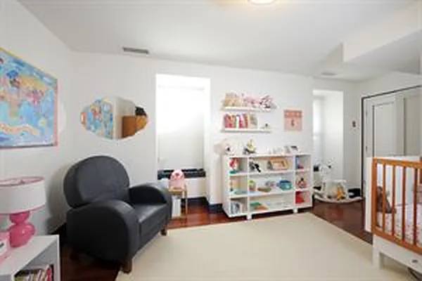 Sold by Douglas Elliman | media 14