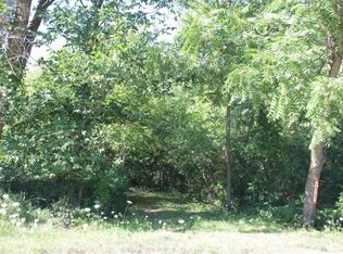 7990 Broadway Rd, Omro, WI 54963