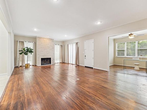 2nd image of 7924 Woodway Dr