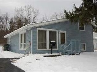 309 Delaware St, Carpentersville, IL 60110