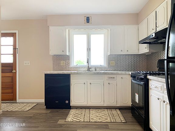 5th image of 1520 W Mountain Ave S