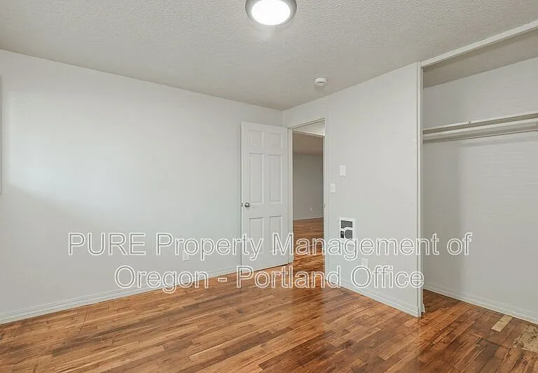 18411 E Burnside St #105 — Photo 14