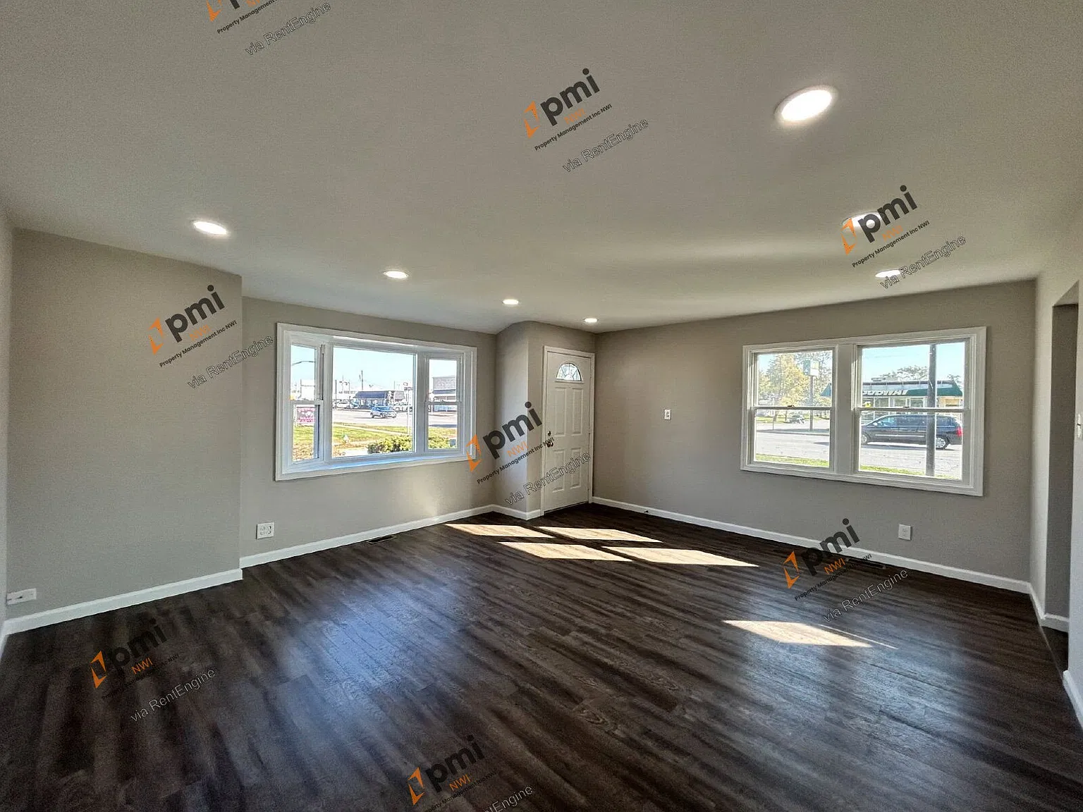 3 bed, 1.5 bath, 1727 sqft, $2,100 — Photo 4