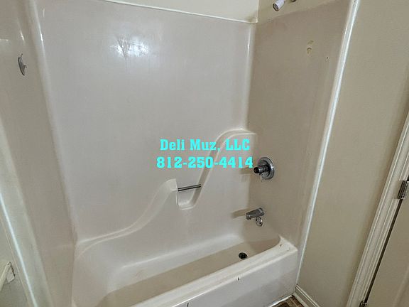 2nd image of 219 W Columbia St