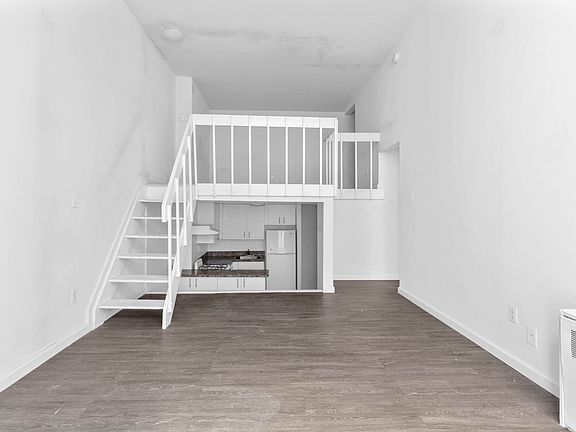 3rd image of 88 Fulton St #417