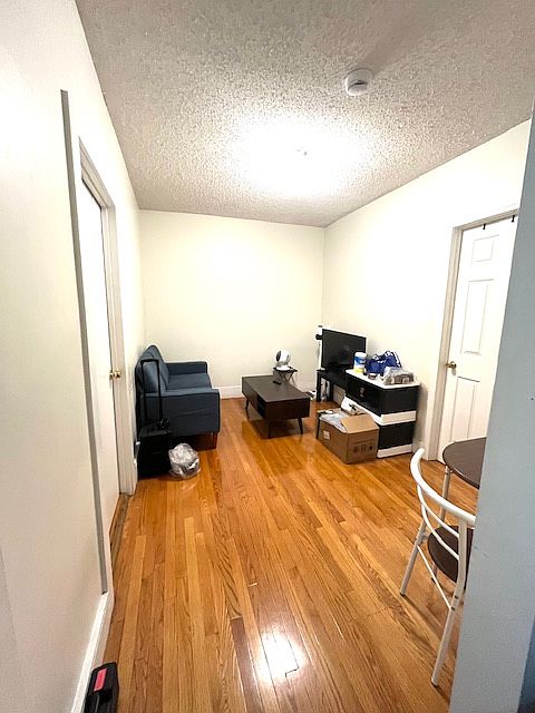 1st image of 177 Hemenway St #19