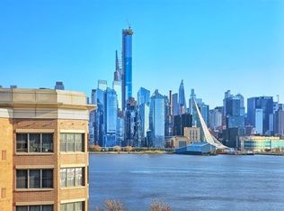 22 Avenue At Port Imperial APT 510, West New York, NJ 07093