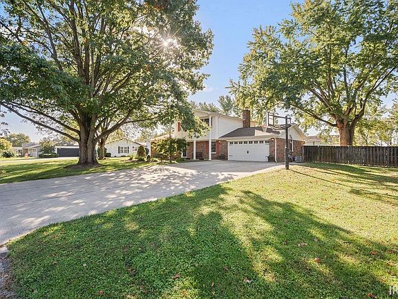 3rd image of 4515 Anna Ln