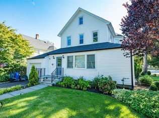 88 Green St, Huntington, NY 11743