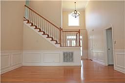 2nd image of 139 Gallant Ct