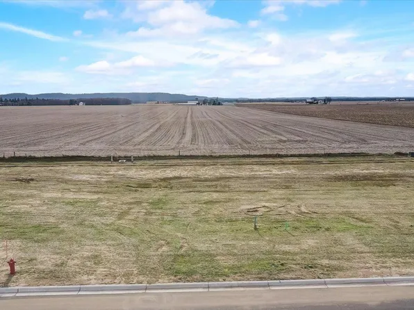 232 Falcon Court #90, Sauk City, WI 53583