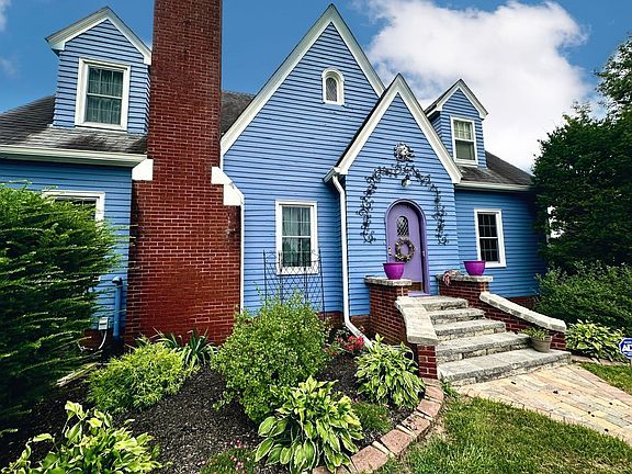 3rd image of 745 Garden St