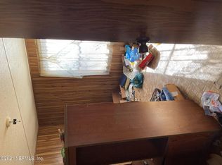 424 Neisman Ave, Interlachen, FL 32148