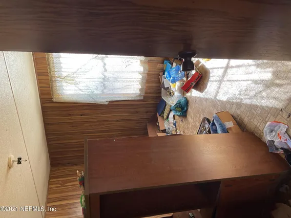 424 Neisman Ave, Interlachen, FL 32148