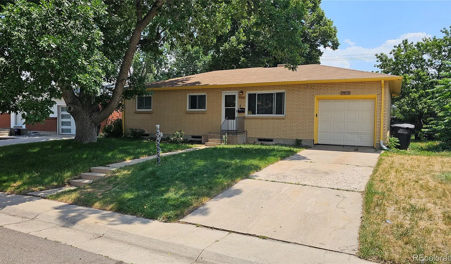 4 bed, 2.0 bath, 1416 sqft, $3,100 — Photo 1