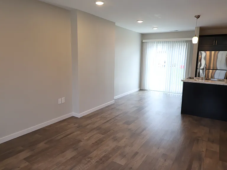 2985 N State Highway 7 — Photo 164