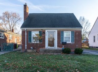 8104 Edward Ave, Center Line, MI 48015