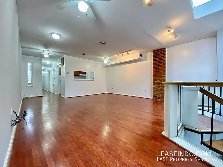 1721 11th St NW #2 — Photo 3