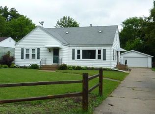 4028 Pinecrest Rd, Rockford, IL 61107