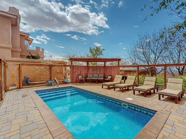 11205 Oakland Ave NE, Albuquerque, NM 87122