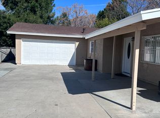 26024 1/2 10th St, Highland, CA 92346