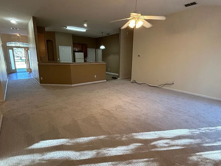 299 Johns Creek Pkwy — Photo 4