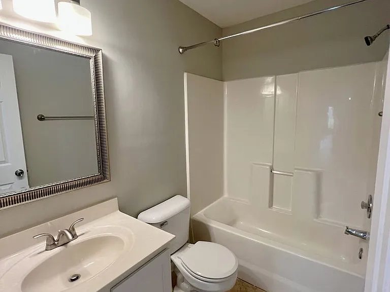 2409 Sunburst Ct — Photo 14