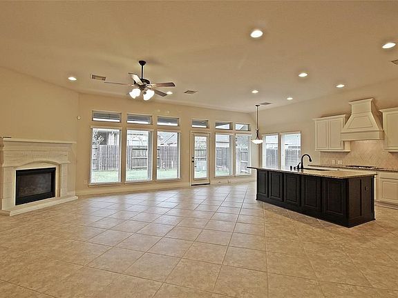 5th image of 29203 Erica Lee Ct